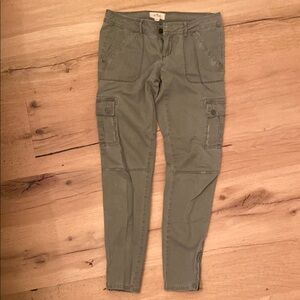 Hollister Women's Olive Cargo Jeans